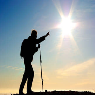 Wandel corona de wereld uit. Wandelen voor het goede doel